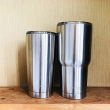 Load image into Gallery viewer, Double Walled Vacuum insulated Stainless Steel Christmas Design Tumblers